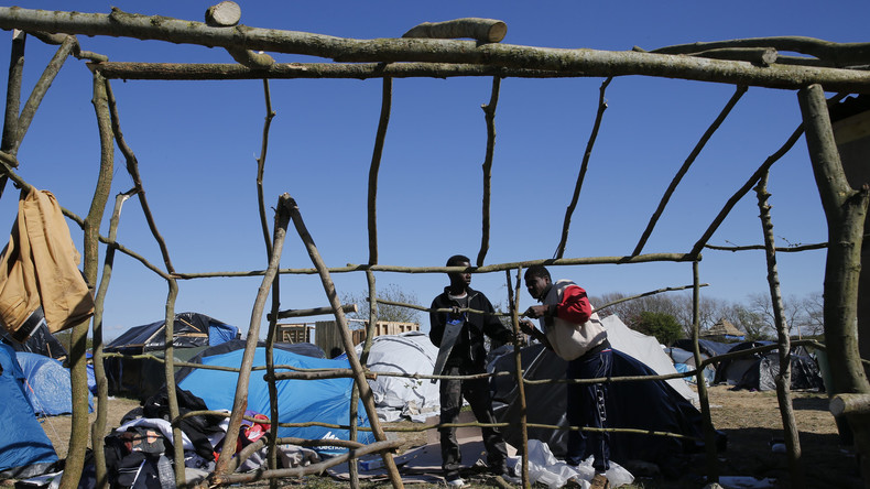 Calais : des faits de violences policières contre les migrants confirmés par une vidéo