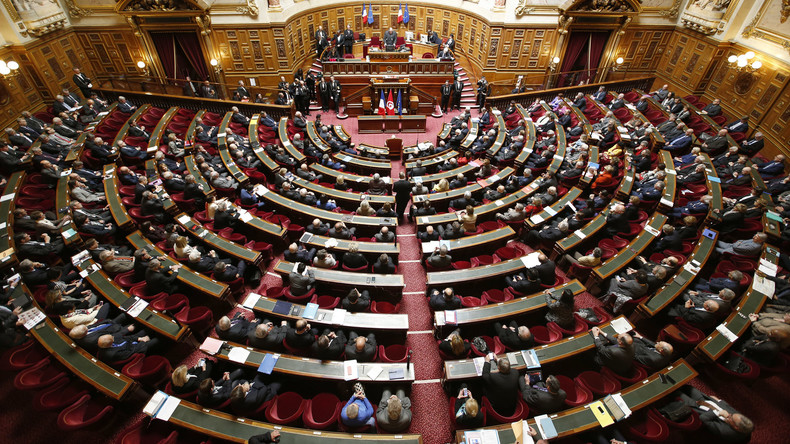 Le Sénat adopte une réforme a minima contre l’absentéisme