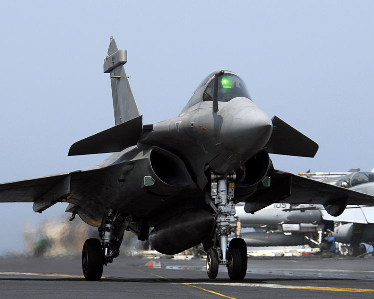 Budget militaire : la «très chère» armée française