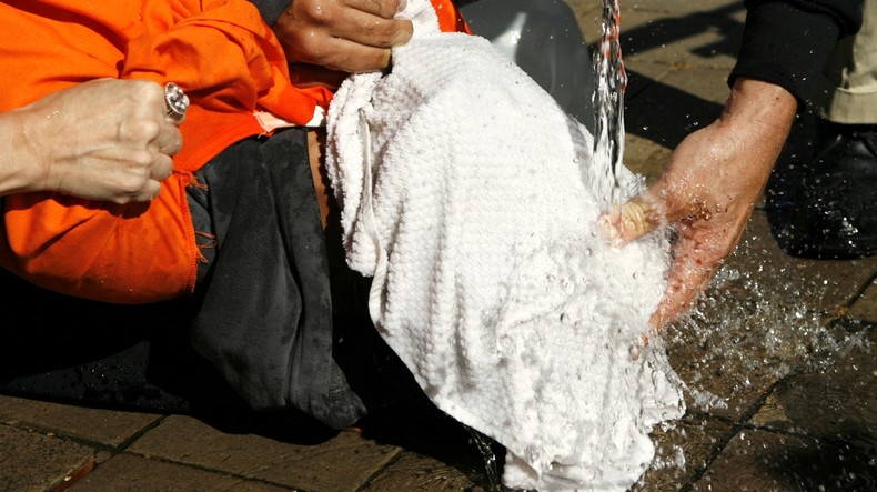Le Sénat américain vote l’interdiction des simulations de noyade et autres formes de torture