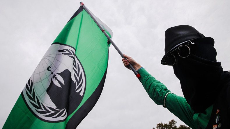 Front invisible : des hackers Anonymous contre Daesh