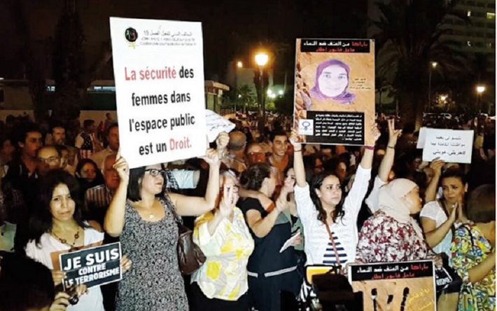 Maroc, deux femmes accusées de porter des jupes trop courtes devant un tribunal