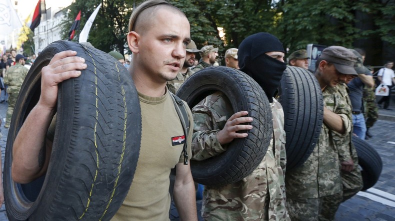 Secteur droit menace le pouvoir de Kiev après la mort de plusieurs de ses membres dans une fusillade