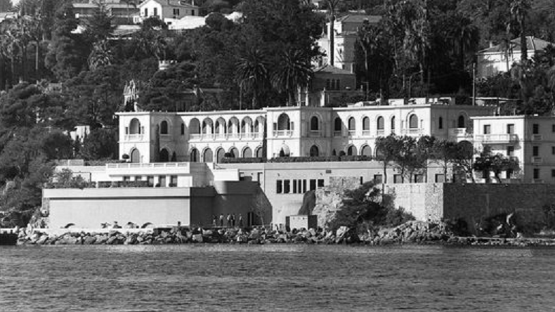 France, la privatisation d'une plage par le roi d'Arabie saoudite fait des vagues
