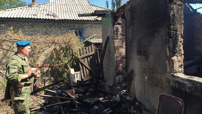 Kiev a repris ses tirs sur le sud-est de l’Ukraine privant ses habitants d’électricité (VIDEO)