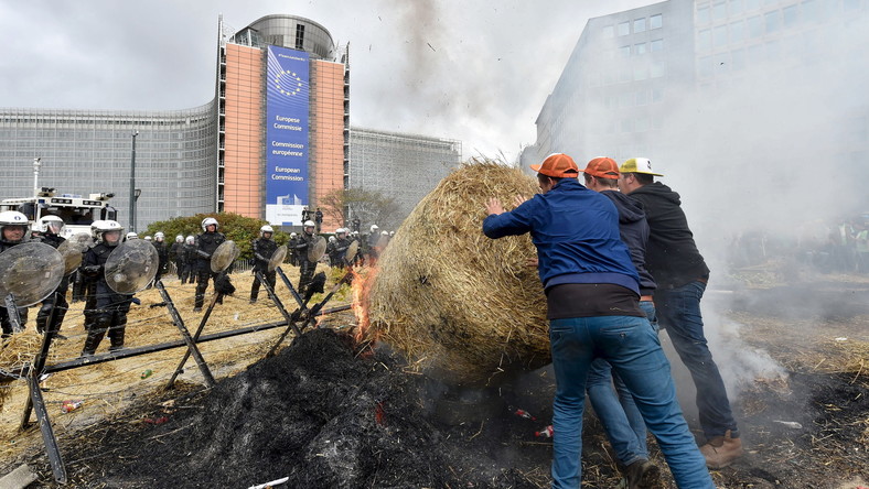 La Commission européenne débloque 500 millions d’euros d’aide d’urgence pour les agriculteurs