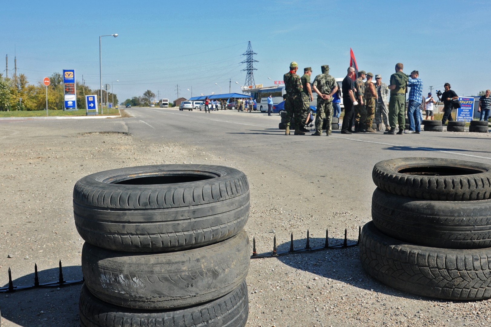 Tatars, Secteur droit et ministère de l’Intérieur opèrent le blocus commercial de la Crimée