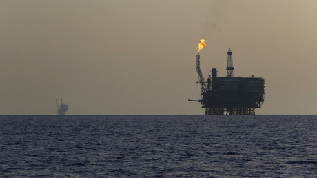 Plate-forme pétrolière 