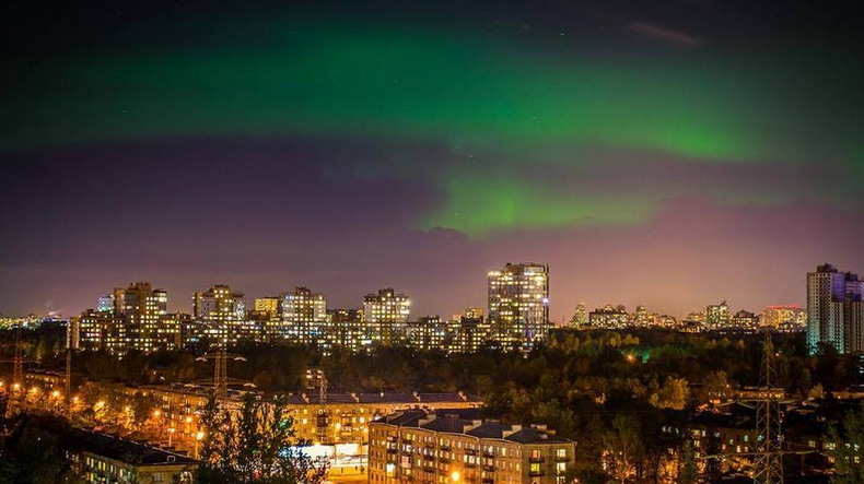 Une aurore boréale illumine le ciel de l’ouest de la Russie (PHOTO,VIDEO)
