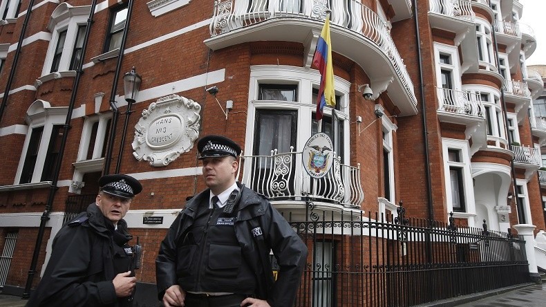 Londres met un terme à la surveillance spéciale de l'ambassade d'Equateur où vit Julian Assange
