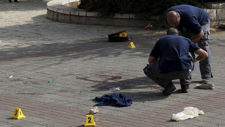 Un jeune Palestinien abattu après avoir poignardé deux policiers israéliens (VIDEO CHOQUANTE)