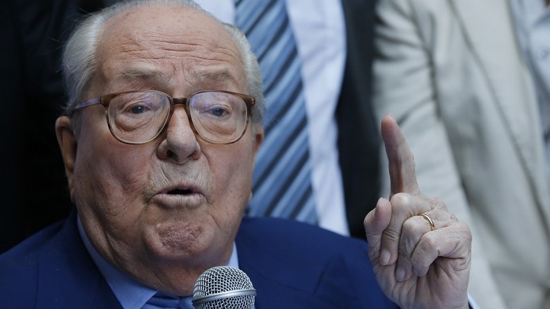 2 millions d'euros et sa réintégration, la contre-attaque judiciaire de Jean-Marie Le Pen