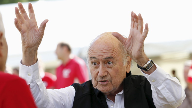 Sepp Blatter accuse Platini, l'Angleterre et les Etats-Unis d'avoir fomenté la crise de la FIFA