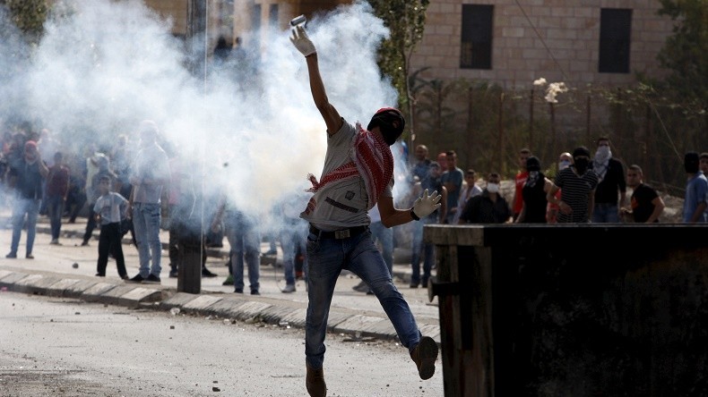 Un nourisson palestinien de 8 mois meurt par suffocation au gaz au sud de Bethléem