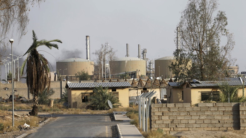 Pour vendre leur pétrole, les terroristes de Daesh passent par... leur ennemi turc