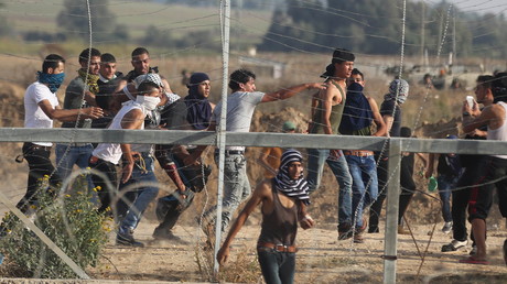 Les violences en Israël et dans les territoires occupés provoquent de vives réactions de part et d'autre. 
