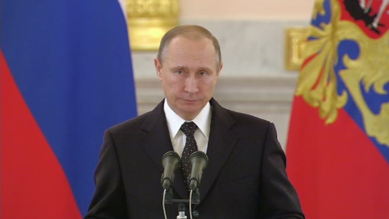Poutine : tenter de blanchir et flatter les terroristes, c’est se rendre coupable de complicité