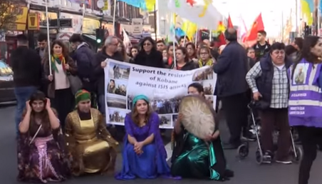 Des manifestations pro-kurdes se tiennent à Francfort et à Londres