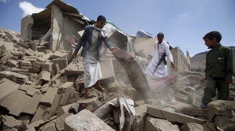 La ville de Sanaa, frappée par un bombardement de la coalition militaire saoudienne