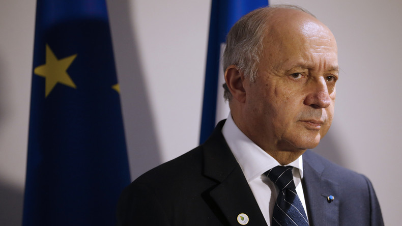 Fabius n'envisage plus un départ de Bachar el-Assad avant une transition politique