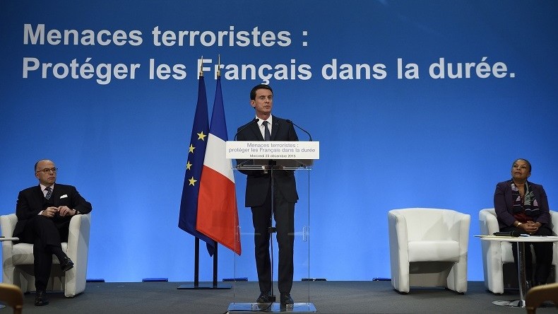 Projet de loi constitutionnelle : la déchéance de nationalité finalement maintenue