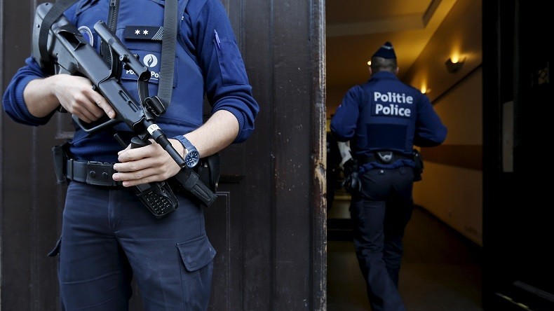 Attentats de Paris : Nouvelle interpellation à Molenbeek lors de perquisitions