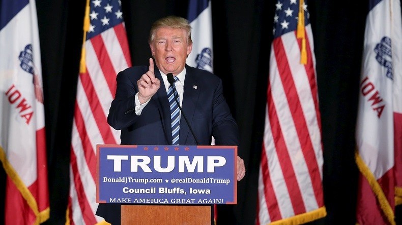 Trump frappe encore et qualifie Bill Clinton d’«agresseur», en référence à sa vie sexuelle