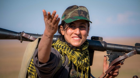 Une combattante Kurde. 