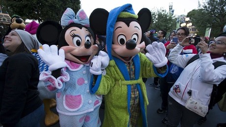 La famille britannique a été perçue comme une menace terroriste alors qu'elle voulait simplement visiter les personnages célèbres du parc Disneyland, en Californie.