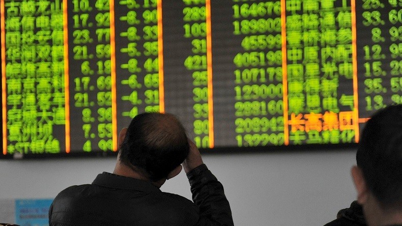 Après la fermeture des bourses chinoises, le marché européen subit lui aussi des pertes massives