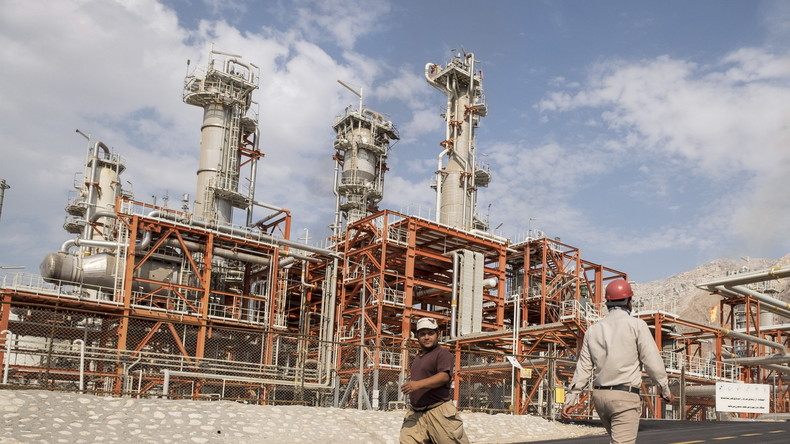 L'Iran va augmenter sa production de pétrole de 500 000 barils par jour