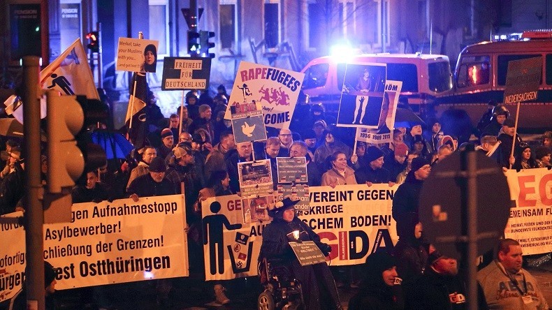 La police interdit la première manifestation du mouvement PEGIDA en Suisse
