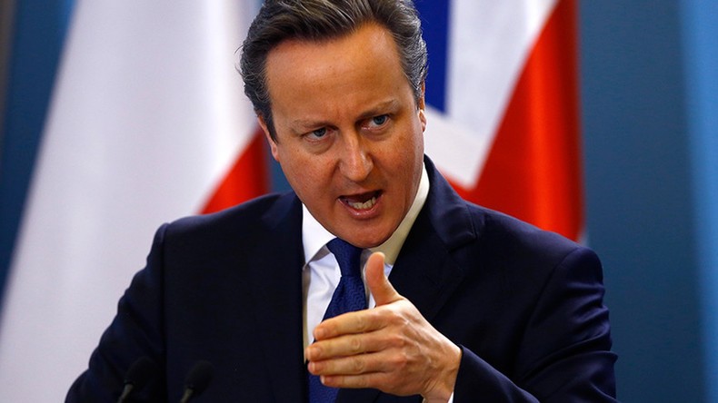 Cameron provoque une tempête en traitant les réfugiés de Calais de «poignée de migrants»