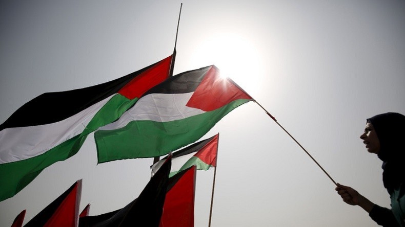 La France reconnaîtra un Etat palestinien si les efforts de paix échouent, assure Laurent Fabius