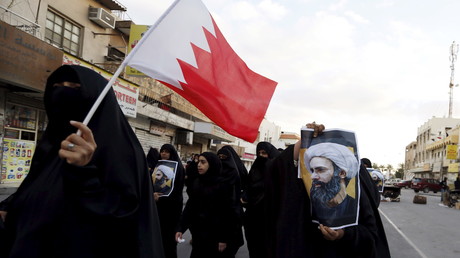 Des manifestants barheini qui protestent contre la mort du dignitaire chiite saoudien Nimr Baqer al-Nimr