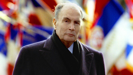 François Mitterrand à la cérémonie d'armistice du 11 novembre 1992
