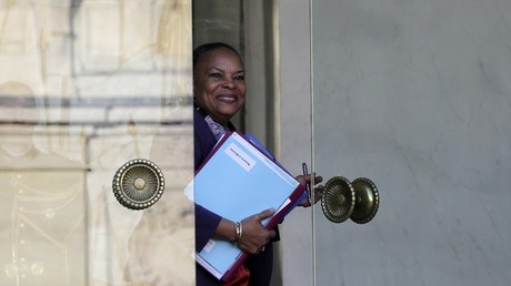 Christiane Taubira claque la porte du gouvernement