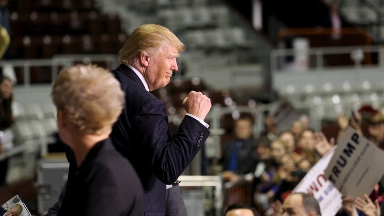 S’il était président, Donald Trump «bombarderait le Danemark», estime son rival Ted Cruz