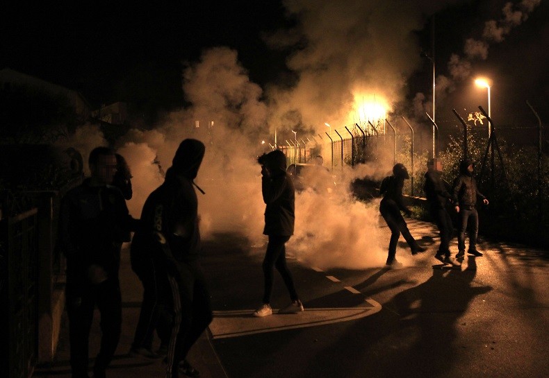 Corse : le procès des supporters bastiais reporté, les violences se poursuivent (PHOTOS)