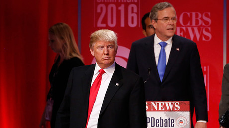 Donald Trump (devant) et Jeb Bush, candidats à l’investiture républicaine