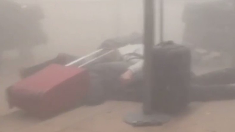 Premières minutes suivant l’attentat dans l’aéroport de Bruxelles (VIDEO PERTURBANTE)