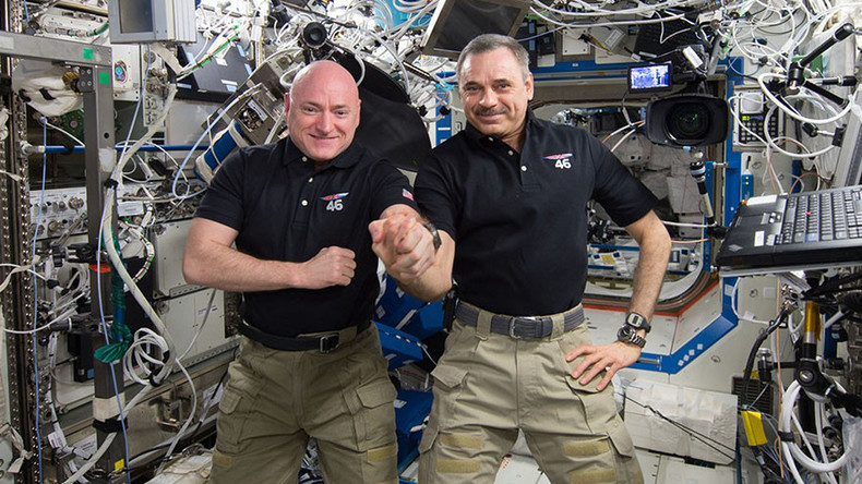 Malgré l’interdiction, les occupants de l’ISS ont parlé politique