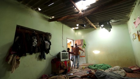 Une maison endommagée par les raids israéliens