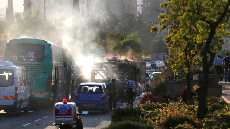 Attentat à la bombe dans un bus à Jérusalem : la tension monte d'un cran en Israël