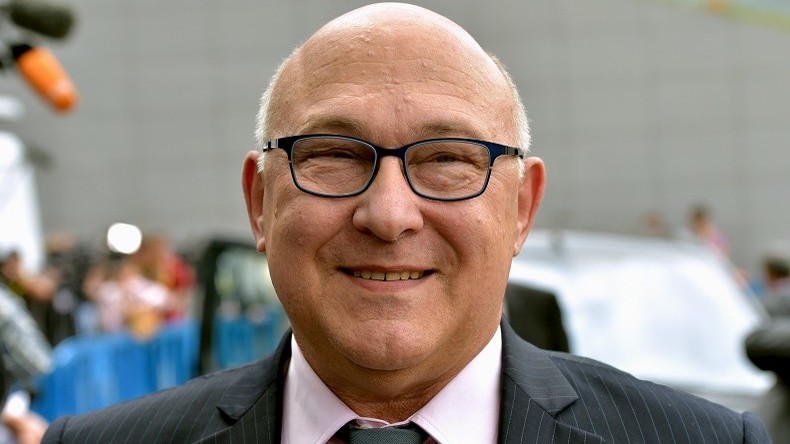 Comment Twitter réagit-il aux propos «sexistes» de Michel Sapin ?