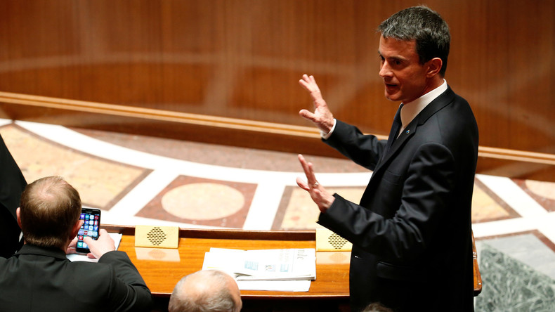 La classe politique en ébullition au lendemain du 49.3