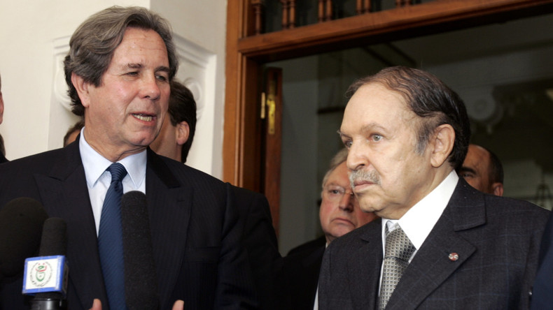 L’état de santé du président algérien mis en cause après les révélations de Jean-Louis Debré