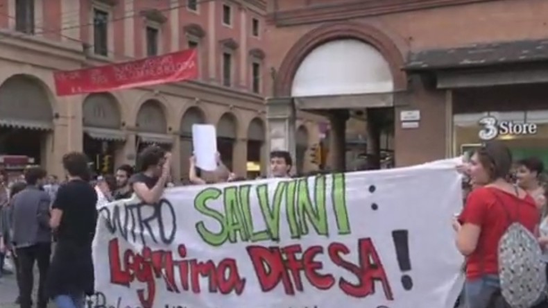 Italie : la Ligue du Nord tient une réunion électorale à Bologne (VIDEO)