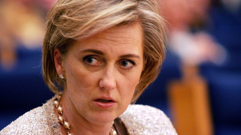 La princesse Astrid de Belgique se fait voler son sac et 2 000 euros en Seine-Saint-Denis