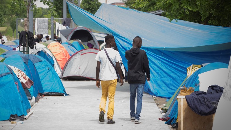 La Jungle de Calais se déplace à Paris, où un camp de réfugiés pourrait voir le jour cet été